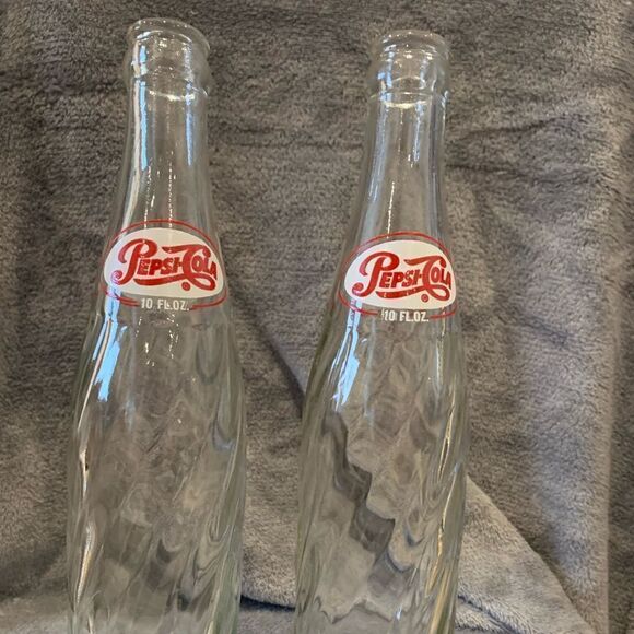 ANTIQUE 1960’s swirl Pepsi Cola bottle set 10 - Picture 2 of 3